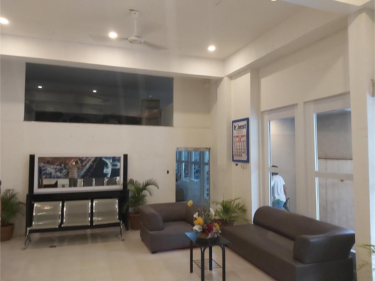 Oyo 881 Nest Suites Manila Dış mekan fotoğraf