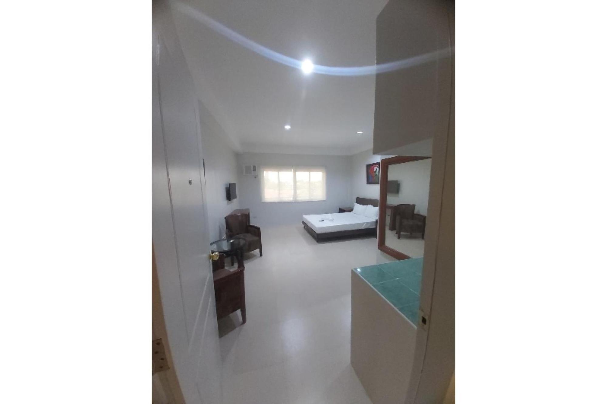 Nest Suites Quezon City Dış mekan fotoğraf